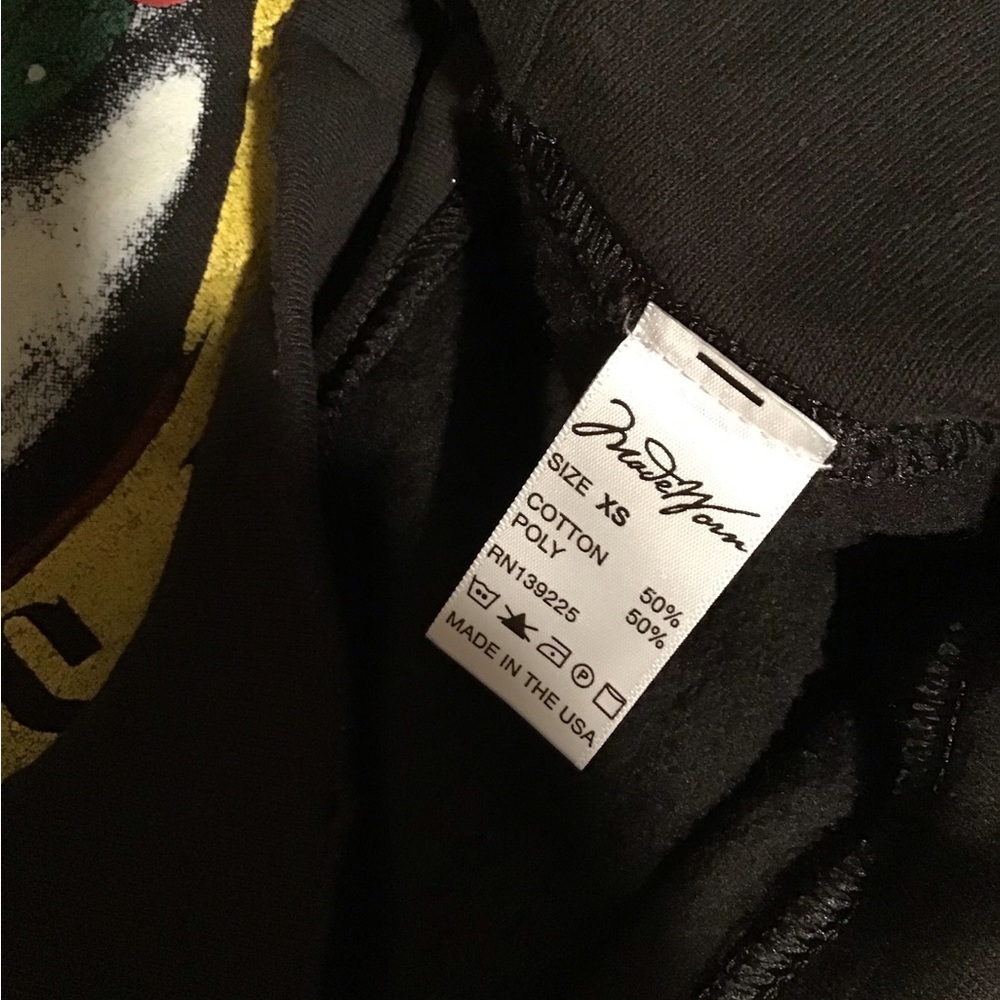 MADEWORN GUNS & ROSES unisex crewneck sweatshirt size XS - Picture 3 of 3